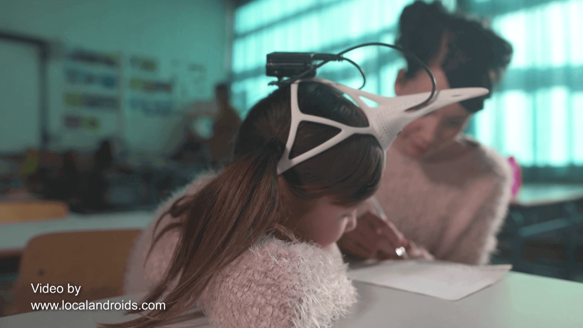 mädchen mit einhorn wearable
