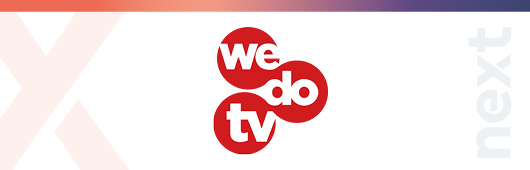 Logo wedotv mit next Branding im Hintergrund